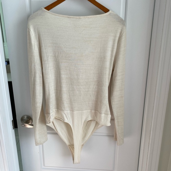 Long Sleeve Scoop Neck Bodysuit - Picture 4 of 8